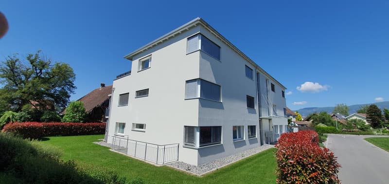Grosszügige 4 1/2-Zimmerwohnung mit Gartensitzplatz (2)