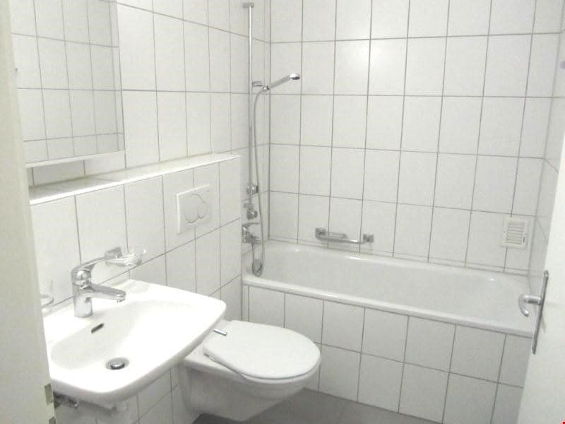 2 1/2 Zimmerwohnung in ruhiger Umgebung (7)