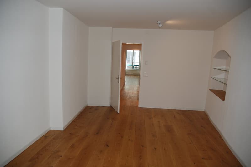 Sanierte 2 1/2-Zimmer Wohnung mitten in der Altstadt (9)