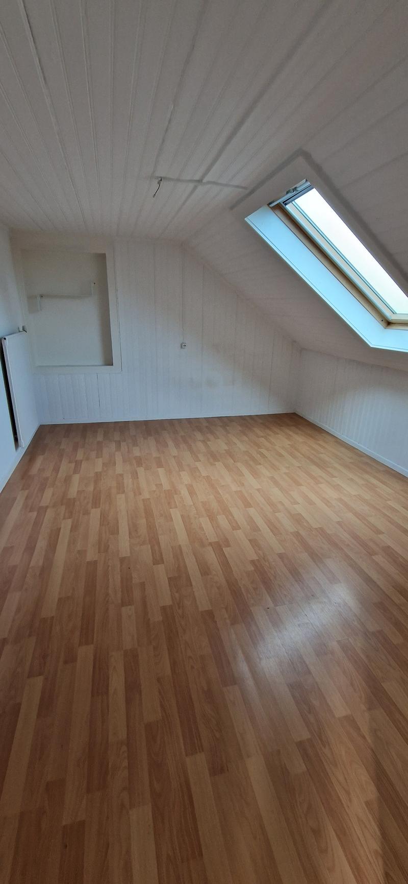 Gemütliche 3 1/2 Zimmerwohnung über 2 Etagen - ideal für Singles oder Paare (12)