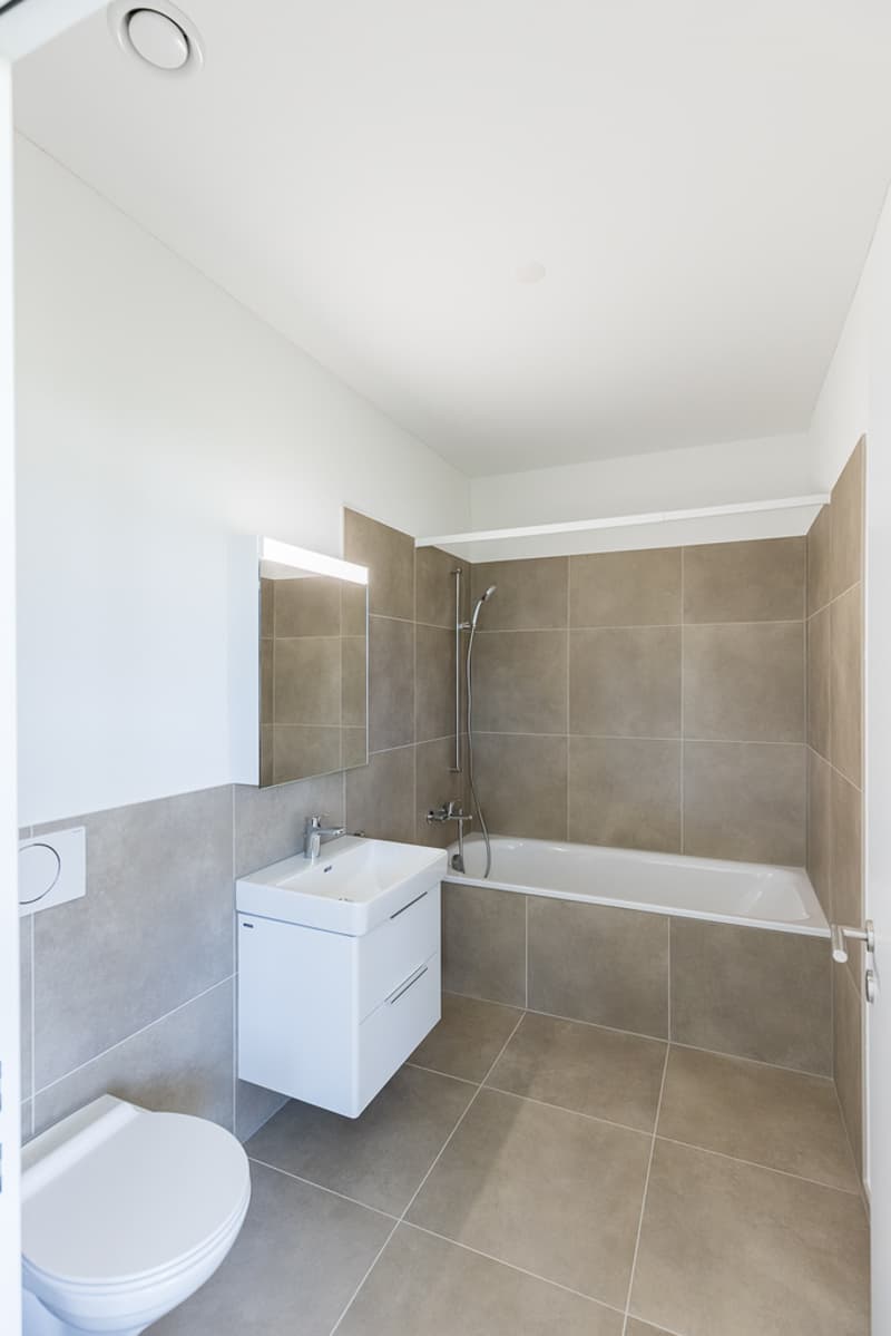 Badezimmer mit Badewanne