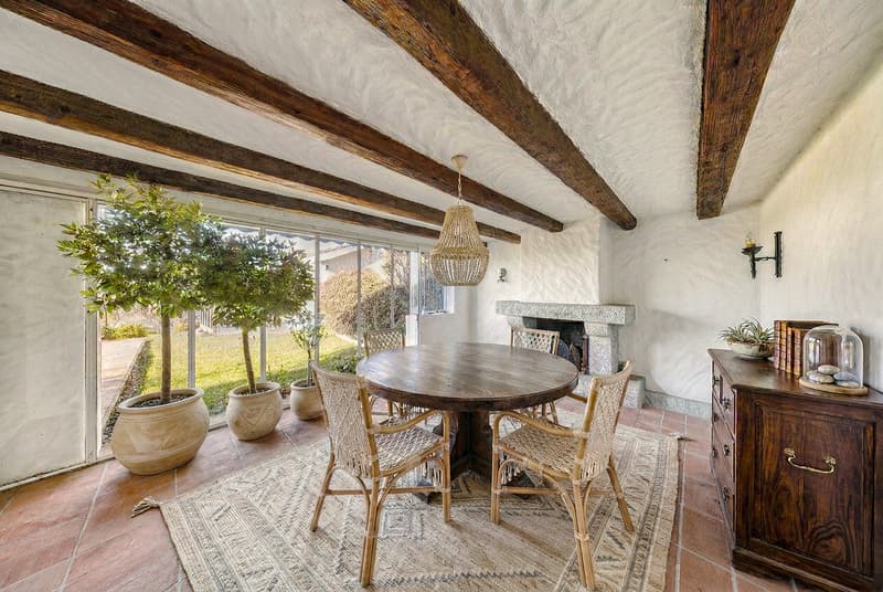 EXKLUSIVE VILLA - PRIVATES GARTENPARADIES MIT POOL (11)