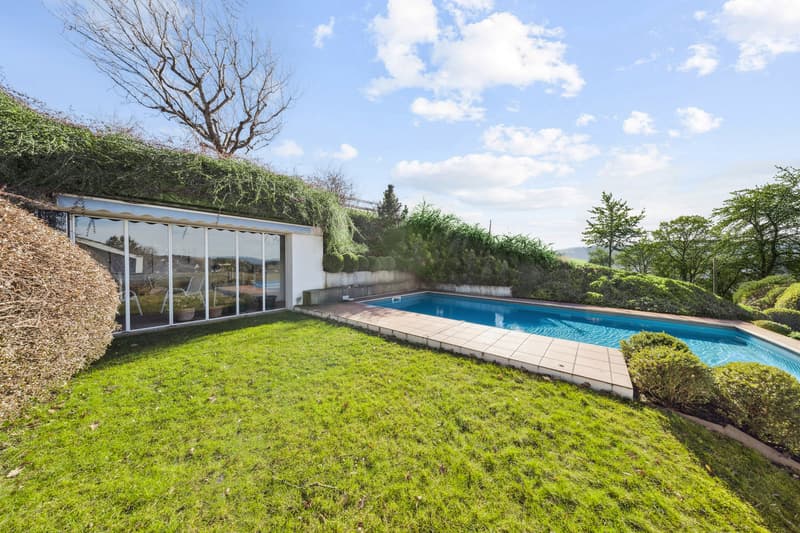 EXKLUSIVE VILLA - PRIVATES GARTENPARADIES MIT POOL (12)
