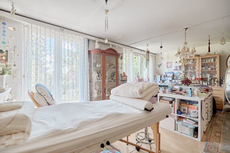 GEMÜTLICHES EINFAMILIENHAUS MIT GARTENIDYLLE IM BAURECHT (7)