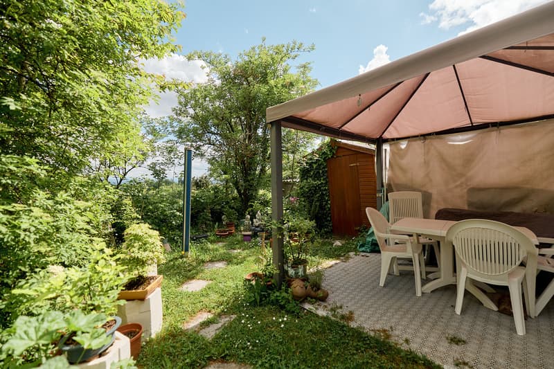 GEMÜTLICHES EINFAMILIENHAUS MIT GARTENIDYLLE IM BAURECHT (8)