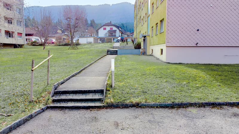 ATTRAKTIVES RENDITEOBJEKT MIT SANIERTEN WOHNUNGEN (5)
