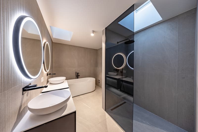 EXKLUSIVES WOHNJUWEL MIT STIL, ELEGANZ UND POOL (8)