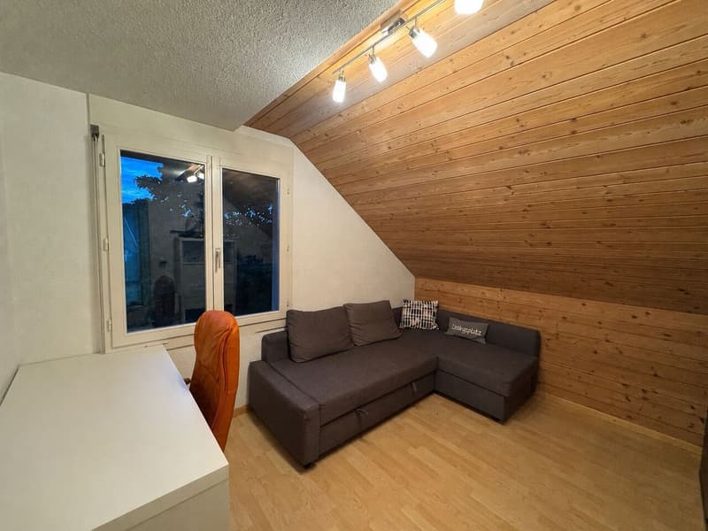 3.5-ZIMMERWOHNUNG MIT GALERIE IN RUBIGEN (4)