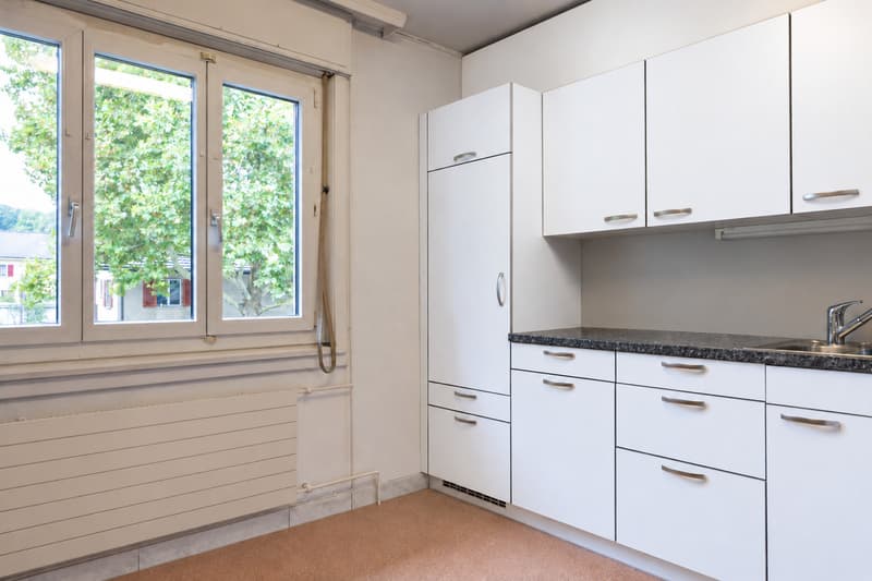 FREISTEHENDES HAUS MIT ZWEI WOHNUNGEN UND POTENZIAL (6)
