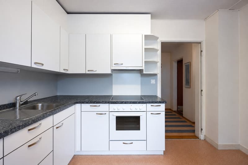 FREISTEHENDES HAUS MIT ZWEI WOHNUNGEN UND POTENZIAL (5)