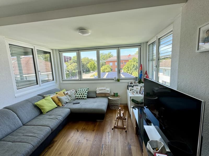 4.5 Zi-Wohnung mit Balkon und Wintergarten (7)
