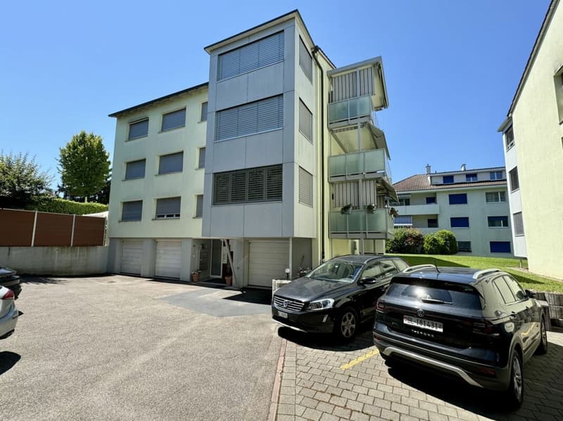Appartamento di 4,5 locali con balcone e serra (17)