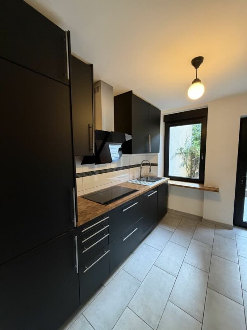 Renoviertes 6-Zimmer-Stadthaus mit schönem Garten (12)