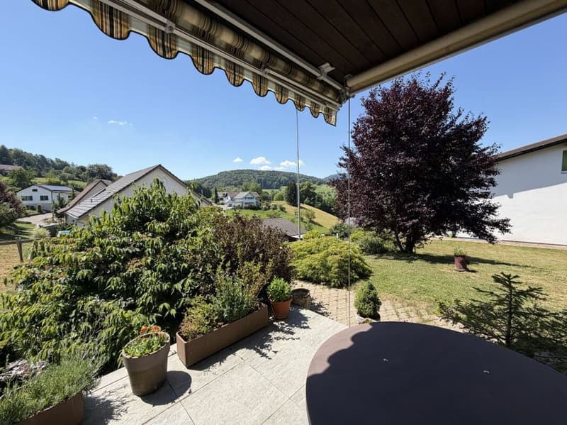 5.5-Zimmer-Doppeleinfamilienhaus mit Umschwung (3)