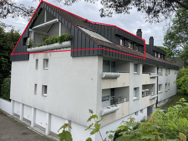Tolle 4.5-Zimmer-Dachwohnung mit Terrasse inklusive eigener Garage (11)