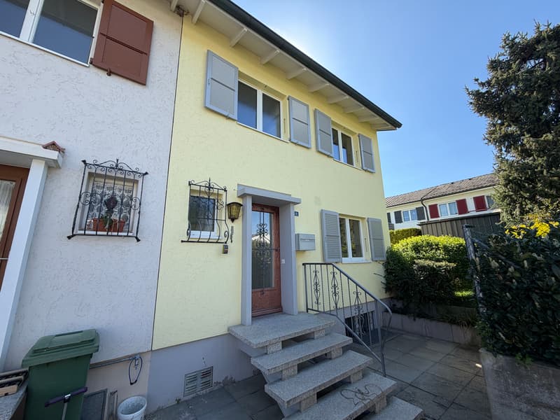 neu renoviertes 4.5-Zimmer-Eckreiheneinfamilienhaus (2)