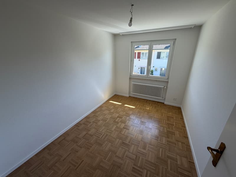 neu renoviertes 4.5-Zimmer-Eckreiheneinfamilienhaus (9)