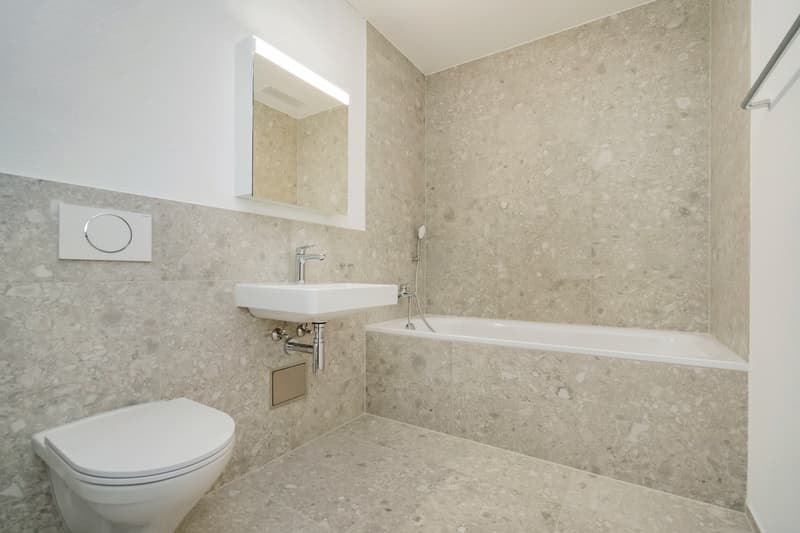 Badezimmer mit Wanne