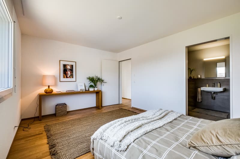 Zimmer 2 m. Zugang Wannenbad1