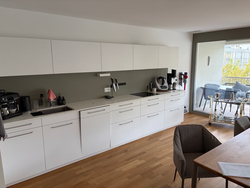 Lichtdurchflutete 4.5-Zimmerwohnung im Neubau (2)