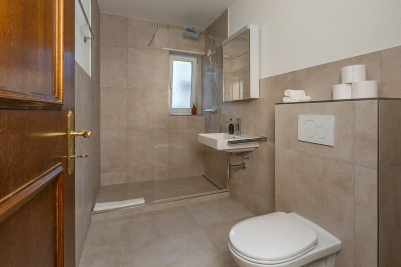 Appartamento di 3,5 locali stiloso con balcone e vista lago a Kilchberg - Arredato & disponibile immediatamente (17)