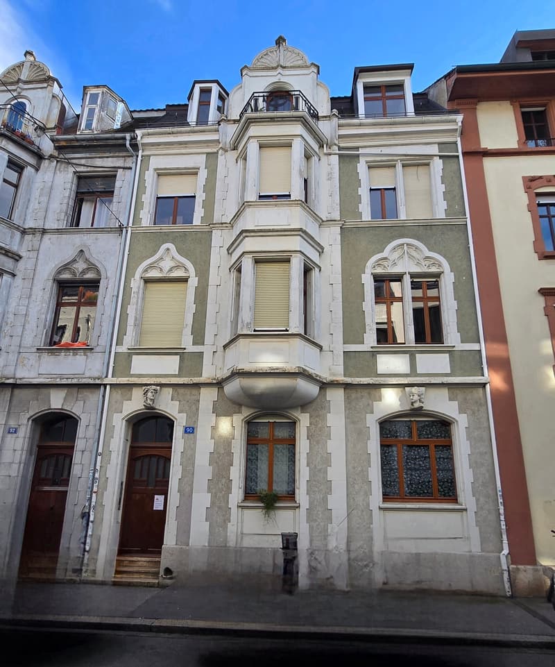 Charmante möblierte 2.5-Zimmer-Wohnung mit Stadtblick in Basel (17)