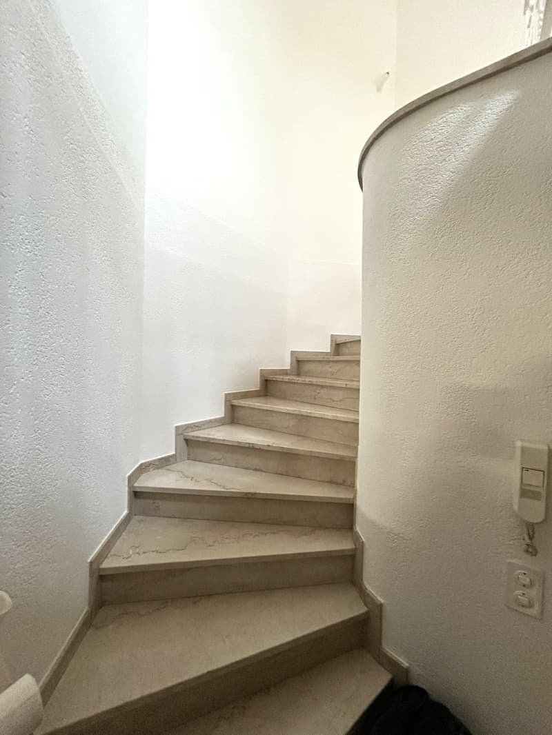 Charmante 3.5-Zimmer-Maisonette-Wohnung mit Balkon (10)