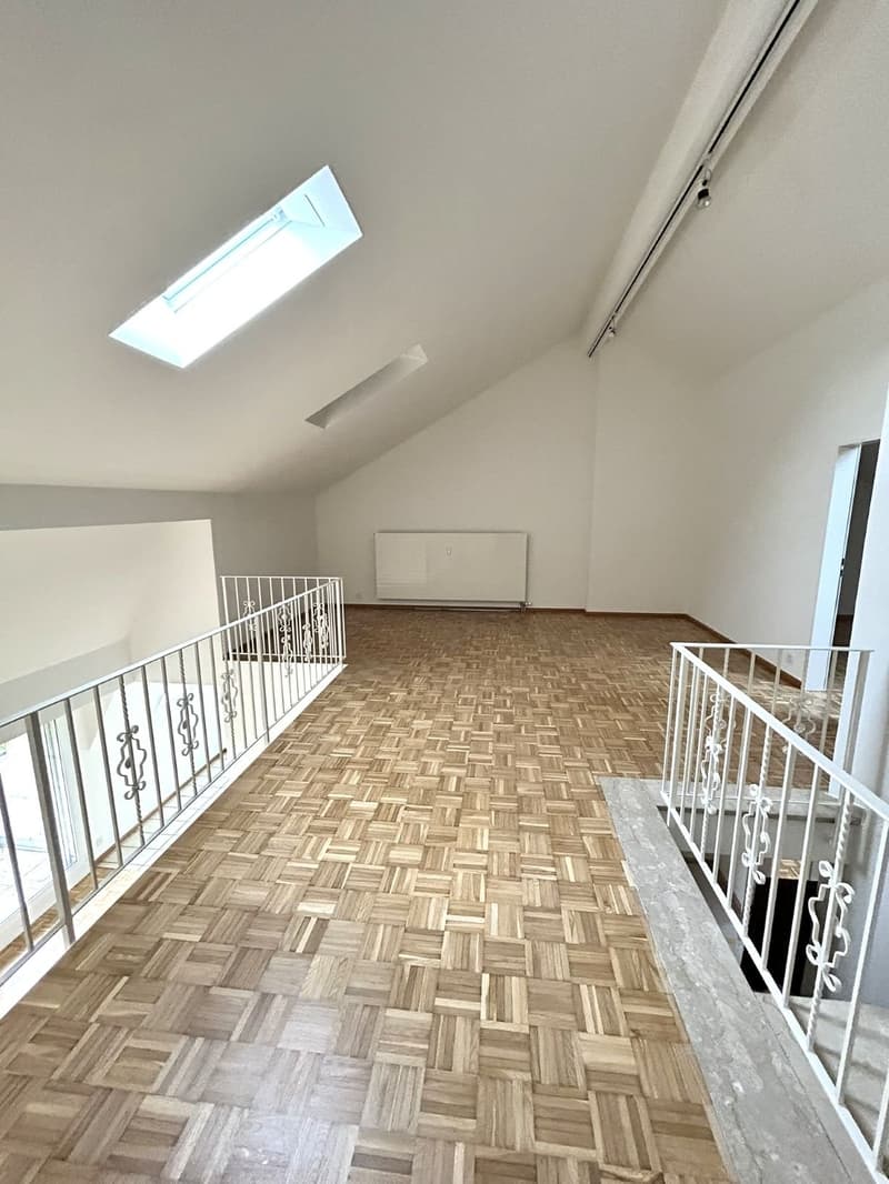 Charmante 3.5-Zimmer-Maisonette-Wohnung mit Balkon (11)