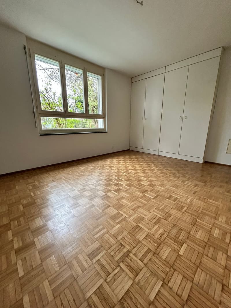 Charmante 2.5-Zimmer-Gartenwohnung in Riehen (9)