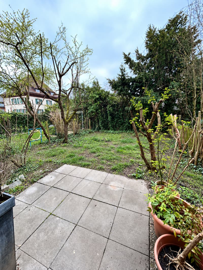Charmante 2.5-Zimmer-Gartenwohnung in Riehen (13)