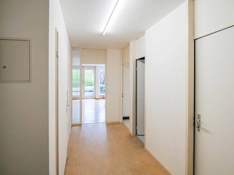 Grosszügige 3.5-Zimmerwohnung mit Balkon an attraktiver Lage (5)