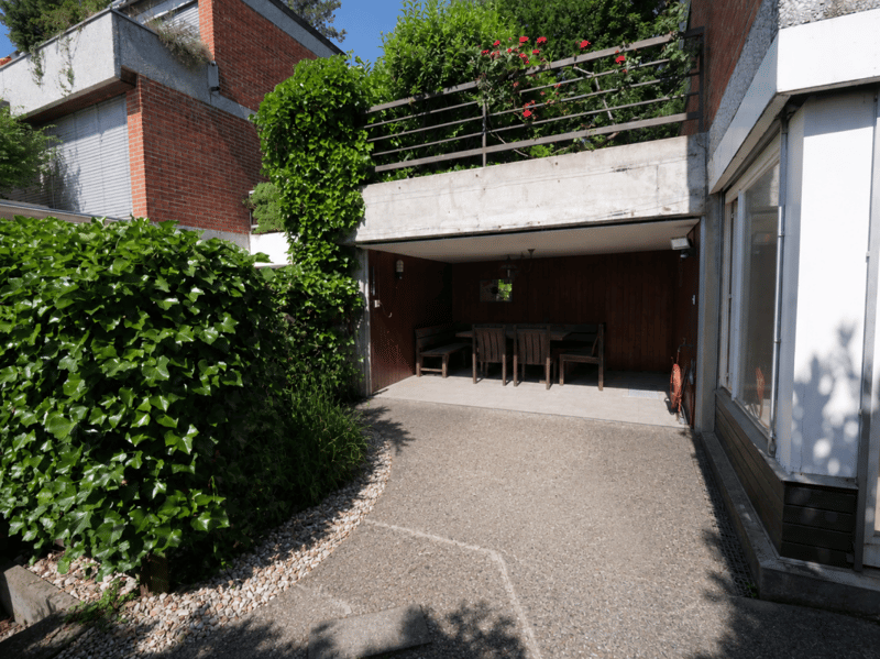 Haus mit Gemeinschaftspool in gepflegter Umgebung (6)