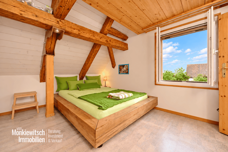 Charmante 4.5-Zimmer-Maisonette-Wohnung in historischem Altbau – Aristau (7)