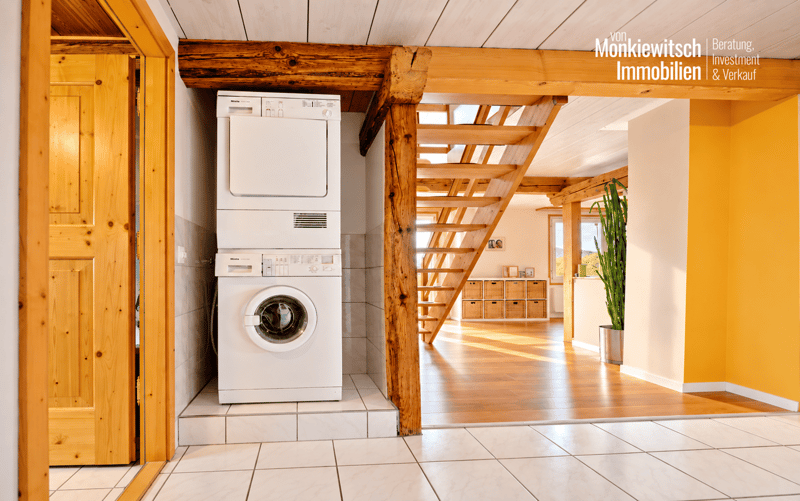 Charmante 4.5-Zimmer-Maisonette-Wohnung in historischem Altbau – Aristau (10)