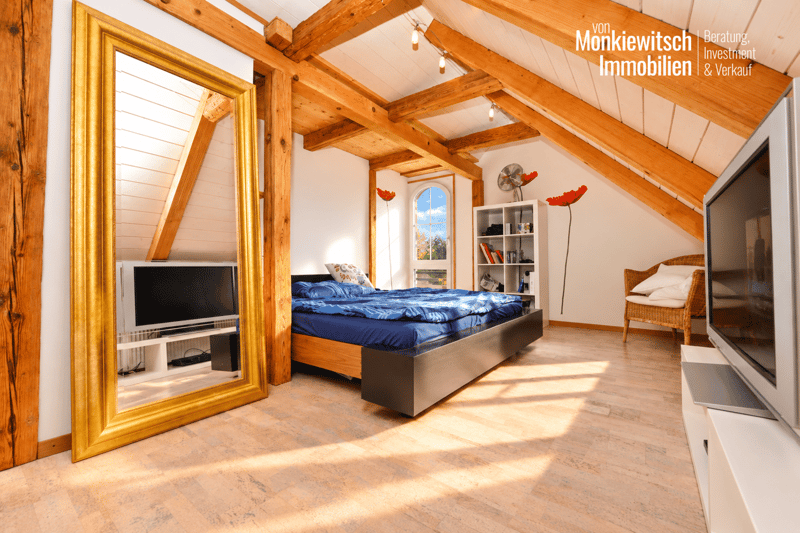 Charmante 4.5-Zimmer-Maisonette-Wohnung in historischem Altbau – Aristau (13)