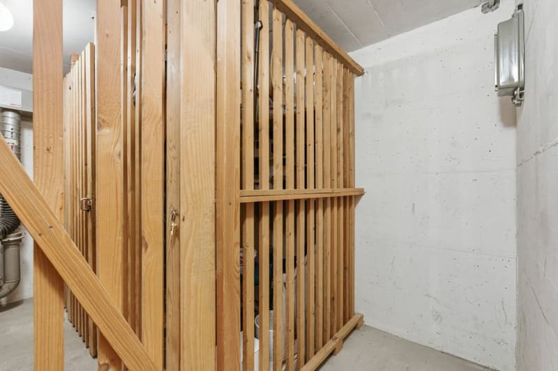 Heimelige 2.5 Z' Dachwohnung mit Garage und Balkon (11)