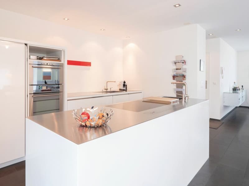 Appartamento Maisonette 4.5 Locali con Giardino da Sogno, Collegamento Ascensore Interno + Molta Privacy (3)