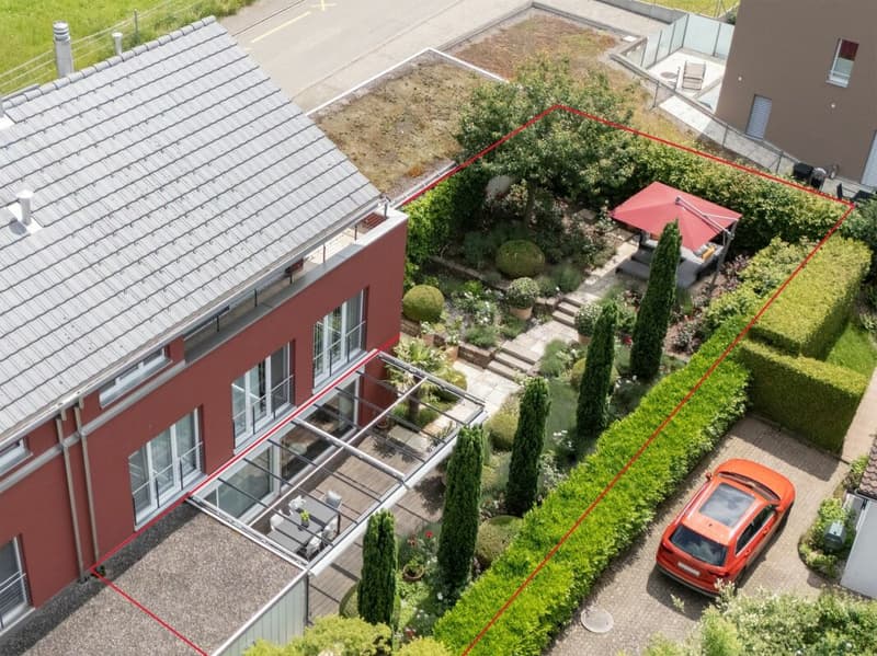 Appartamento Maisonette 4.5 Locali con Giardino da Sogno, Collegamento Ascensore Interno + Molta Privacy (12)