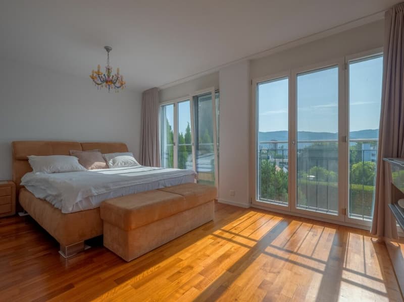 Moderne Wohnperle - freistehendes 6.5 Z' EFH mit Pool, Sauna und Whirlpool (6)