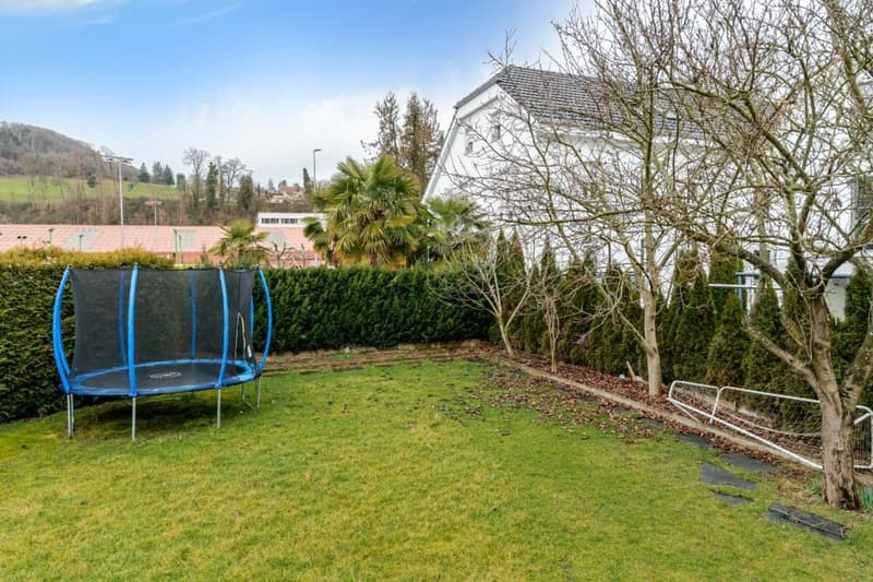 Grosszügiges EFH mit 6.5 Z' und Garten an zentraler Wohnlage (6)