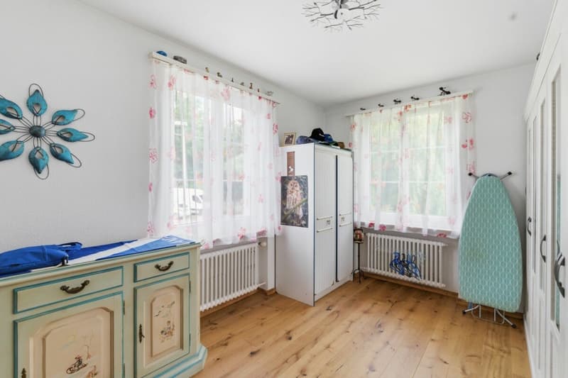 Attraktives Renditeobjekt: MFH mit 4 Wohnungen und div. Parkplätzen - vollvermietet (5)