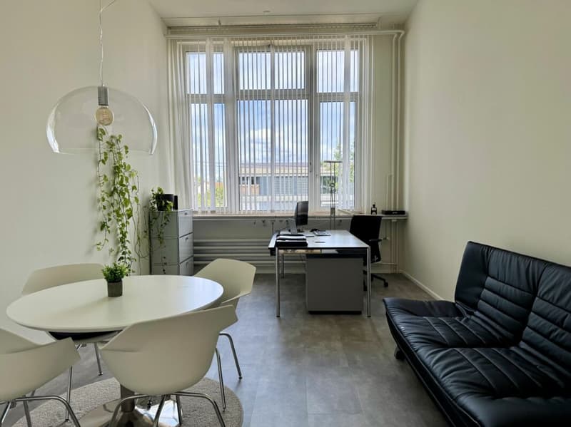 130 m² Büroräumlichkeit inkl. Parkplätze zu Vermieten (11)