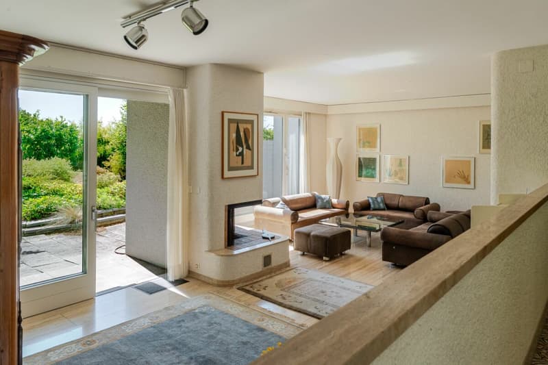 Grosszügiges 6.5 Z' Architektenhaus mit viel Platz, Garten und Potenzial (3)