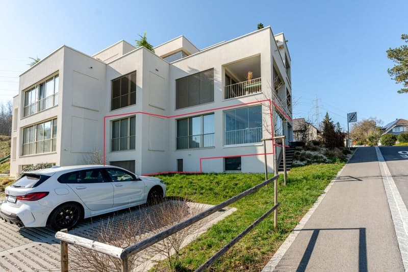 Exklusive 5.5 Z' Maisonette-Wohnung mit verglastem Balkon, Weitsicht und 2 EHP's (11)
