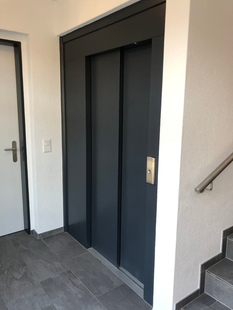 Top moderne 4.5-Zimmer-Dachwohnung ca. 175m2 mit grossem Balkon (25)