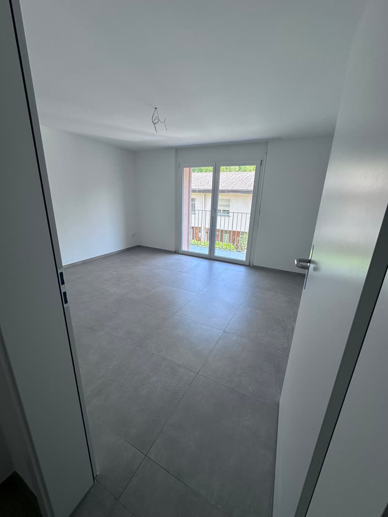 Frisch sanierte, moderne 3 Zimmer Wohnung mit Balkon – sofort verfügbar! (5)