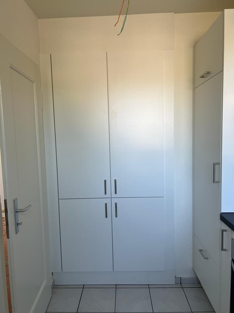 Helle 3.5-Zimmer-Wohnung mit Balkon - neue Küche (5)