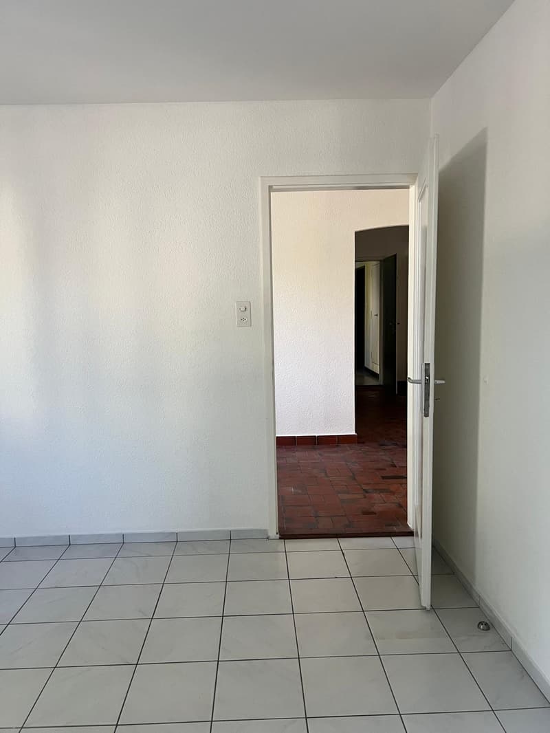 Helle 3.5-Zimmer-Wohnung mit Balkon in Grenchen (12)
