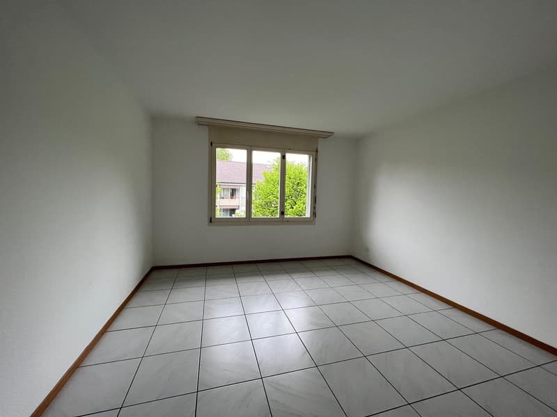 Schöne 3.5 Zimmer Wohnung mit Balkon und neuer Küche (15)