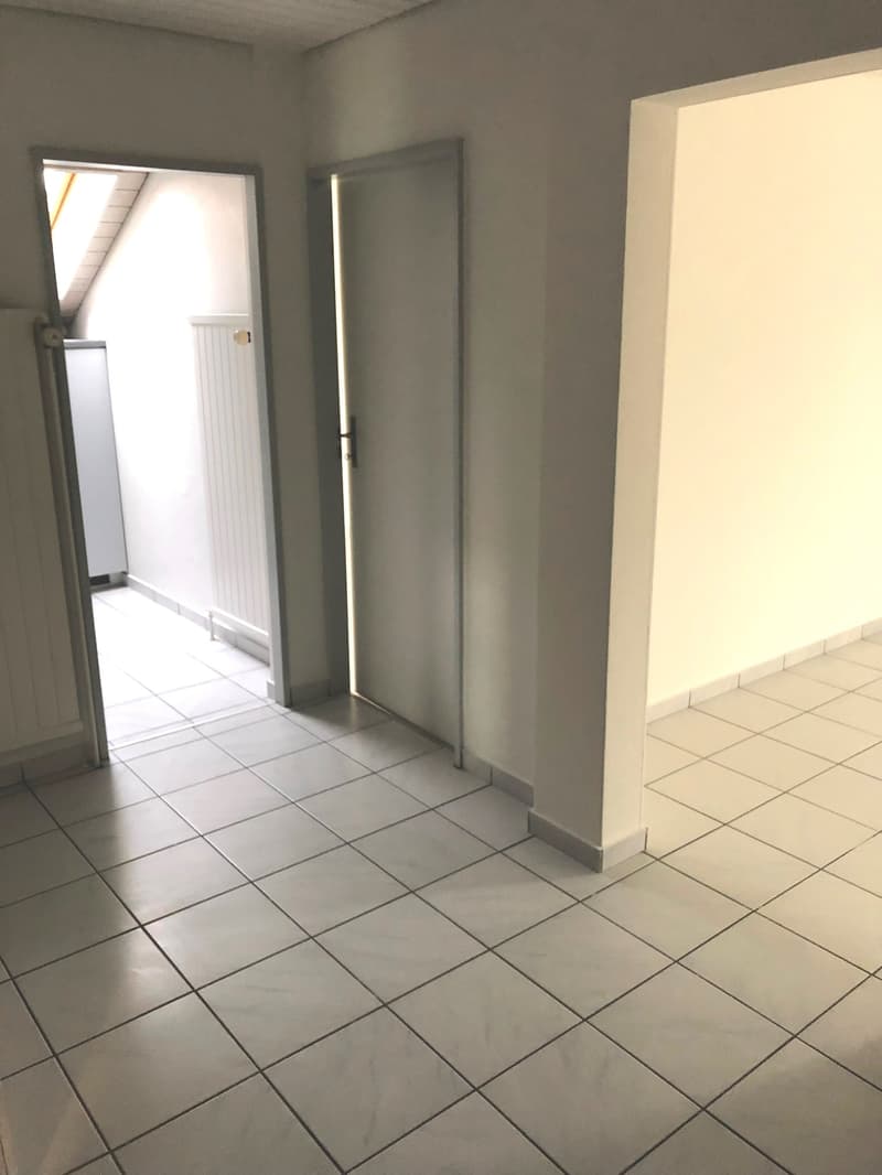 Helle 3.5-Zimmer-Wohnung mit Balkon im ruhigen Schwadernau (4)